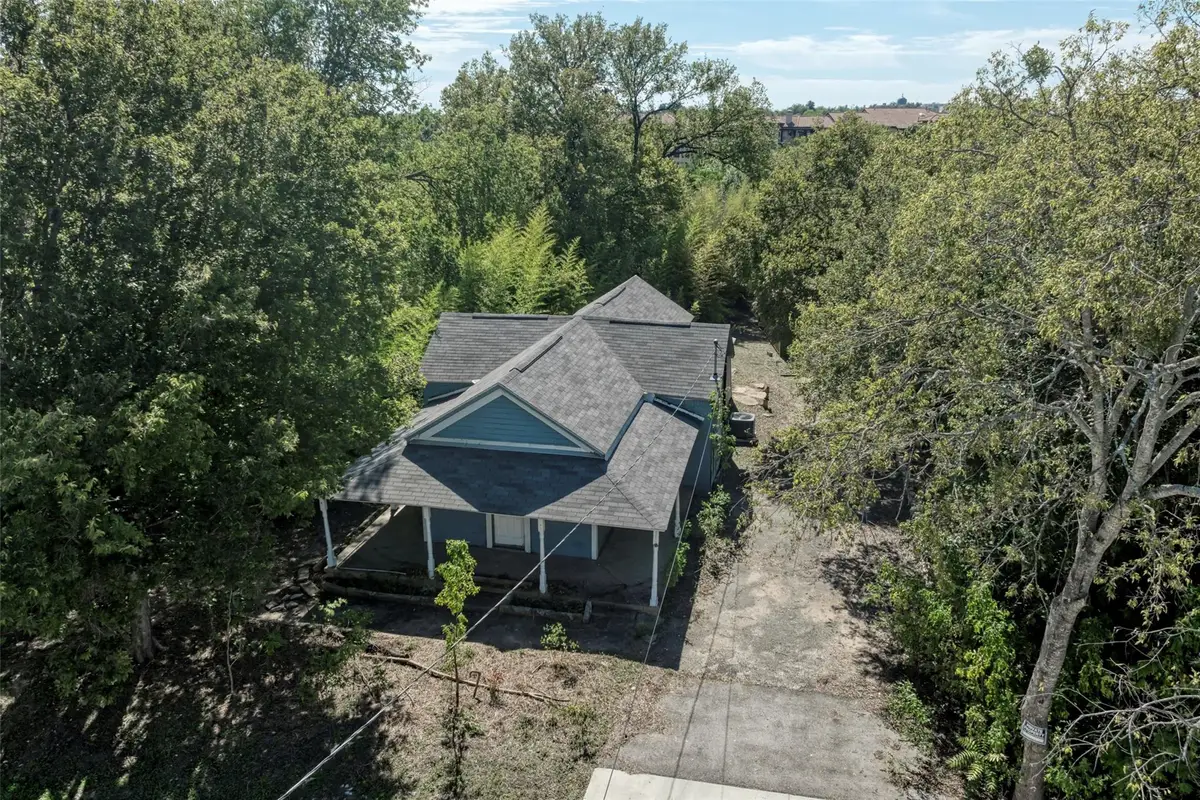 104 E. Morrow St, Georgetown, TX 78626 - #1
