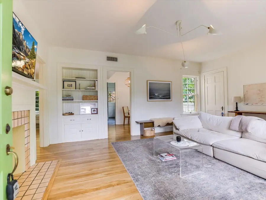 501 Carolyn Ave, Austin, TX 78705 - #3