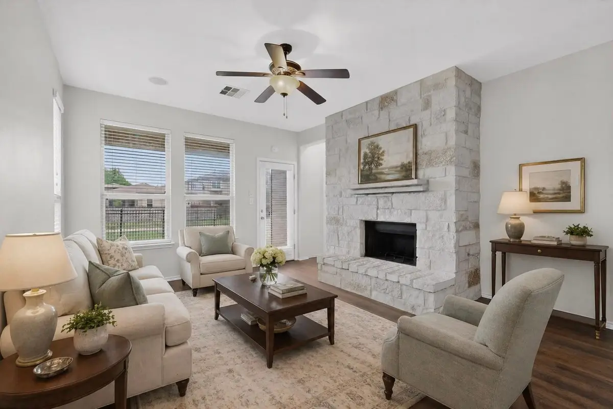 5417 Kara Dr, Austin, TX 78744 - #1