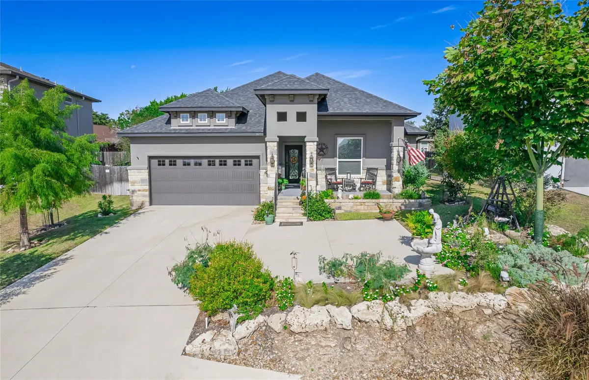 308 Buckhorn Dr, Lago Vista, TX 78645 - #1