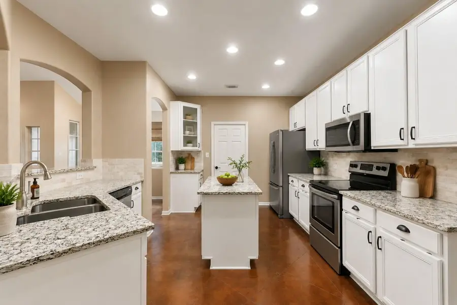 207 Cove Creek Dr, Spicewood, TX 78669 - #2