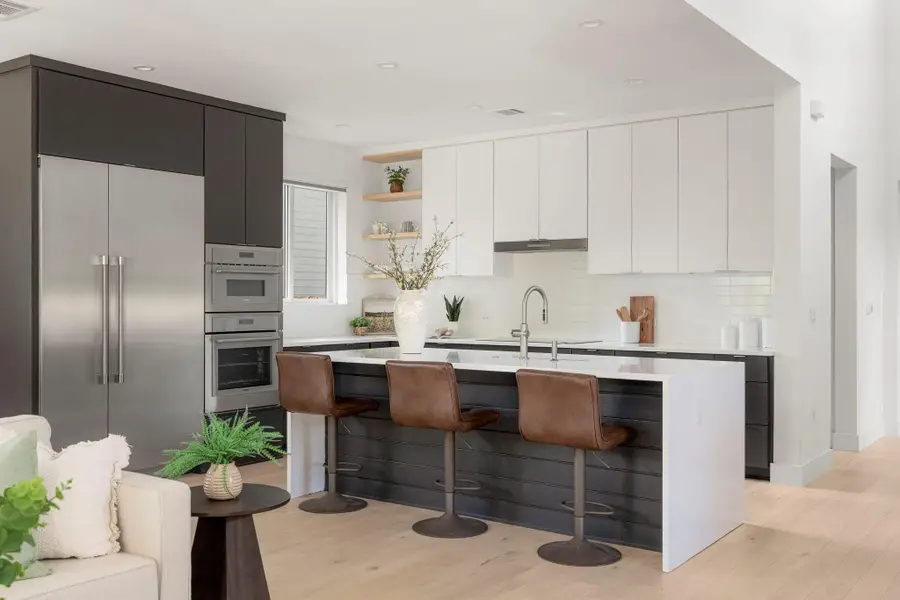 905 E 2nd St, Austin, TX 78702 - #3