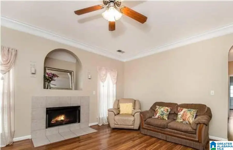 266 HIGH RIDGE DRIVE, Pelham, AL 35124 - Image #2