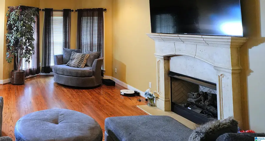 1033 GREENDALE DRIVE, Helena, AL 35022 - Image #2