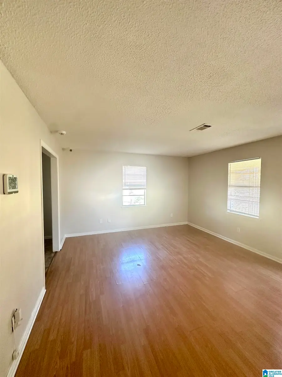 678 CUMMINS AVENUE, Hueytown, AL 35023 - Image #3