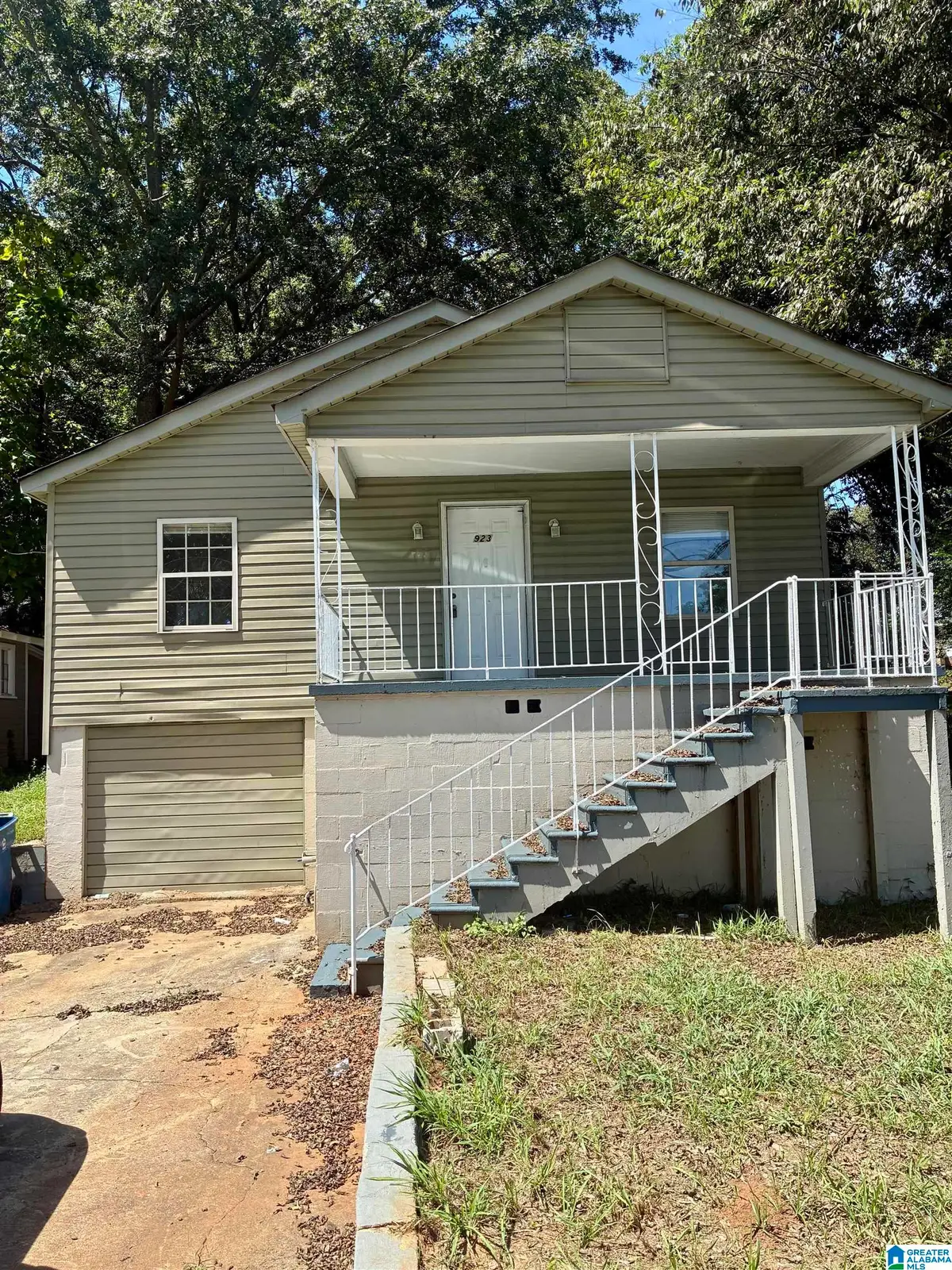 923 WOODWARD ROAD, Midfield, AL 35228 - Image #1