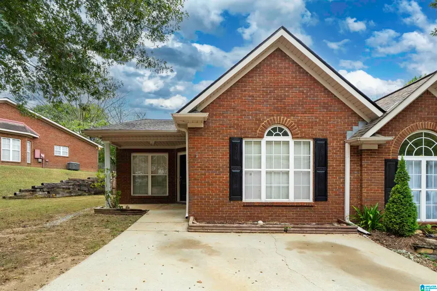 109 HAYESBURY COURT, Pelham, AL 35124 - Image #2