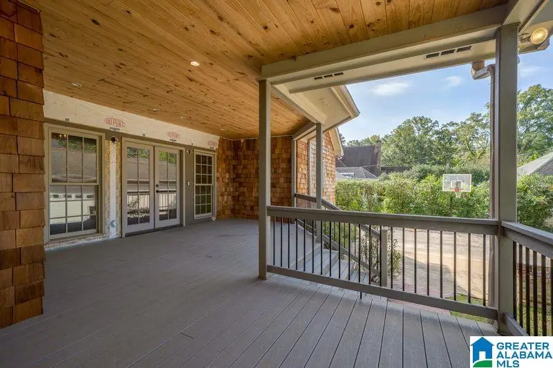 10 W MONTCREST DRIVE, Mountain Brook, AL 35213 - Image #2