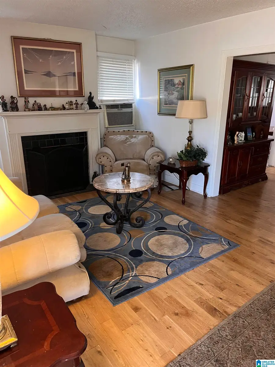 1909 36TH AVENUE N, Birmingham, AL 35207 - #2