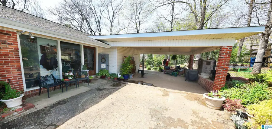 1504 RAINBOW CIRCLE, Anniston, AL 36207 - Image #3