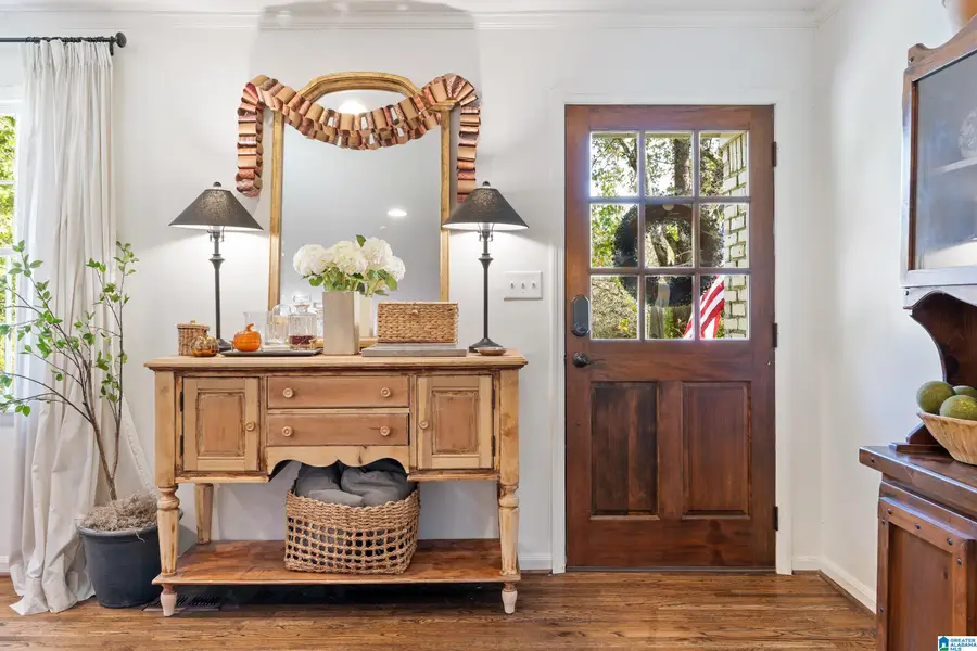 961 SHADY BROOK CIRCLE, Hoover, AL 35226 - Image #3