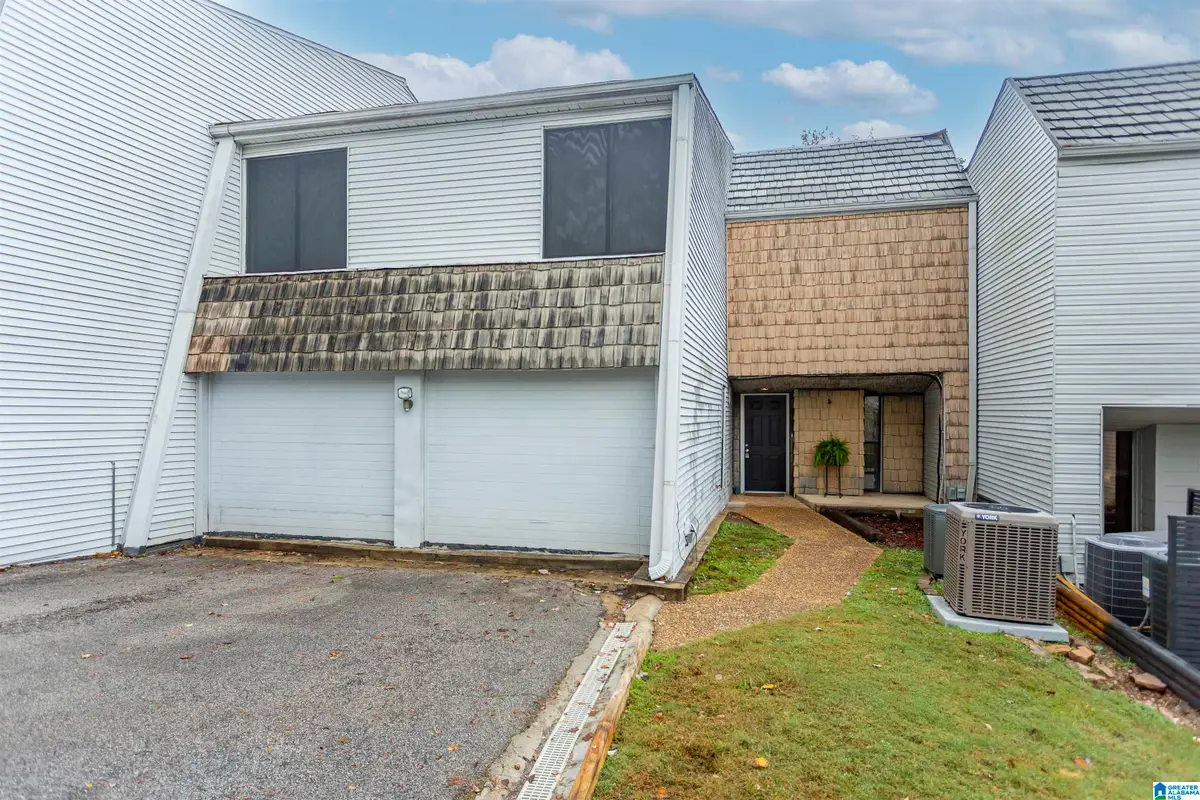 16 BERRYWOOD DRIVE, Vestavia Hills, AL 35216 - Image #1