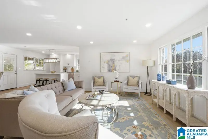 521 EDGEKNOLL DRIVE, Homewood, AL 35209 - Image #2