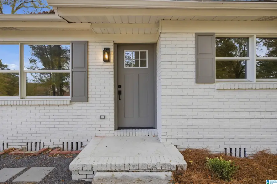 1005 QUEENSBURY ROAD, Homewood, AL 35209 - Image #2