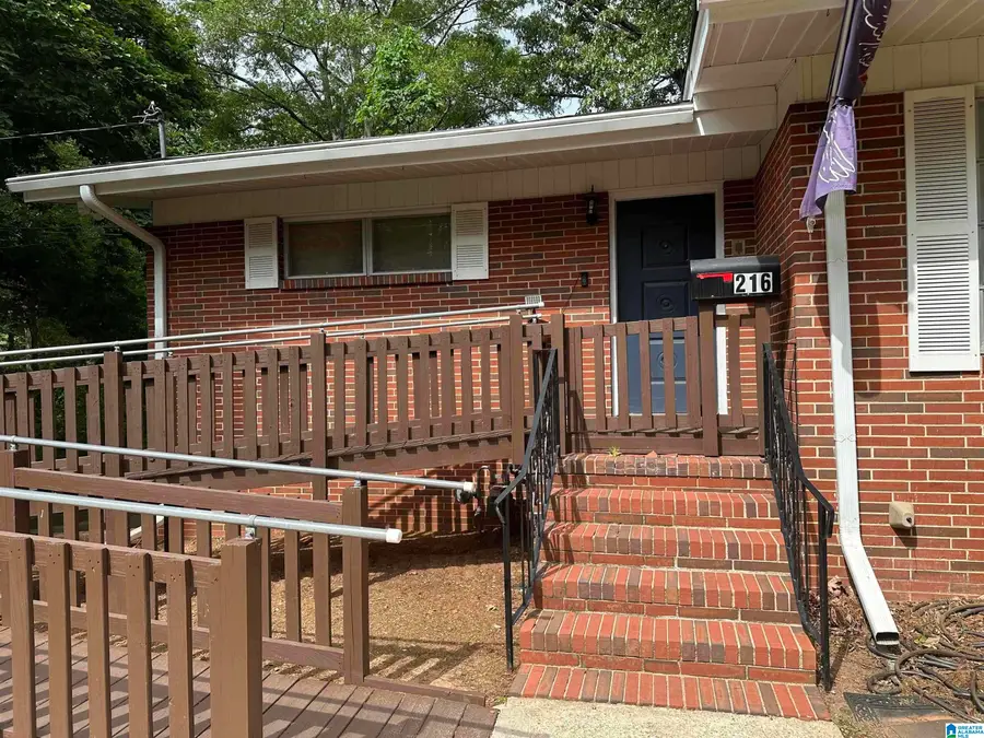 216 MIMOSA CIRCLE, Hueytown, AL 35023 - Image #2