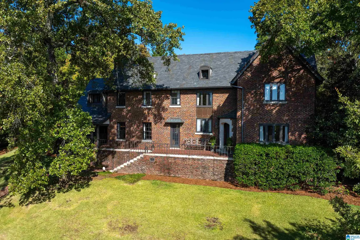 2820 BERWICK ROAD, Birmingham, AL 35213 - Image #1