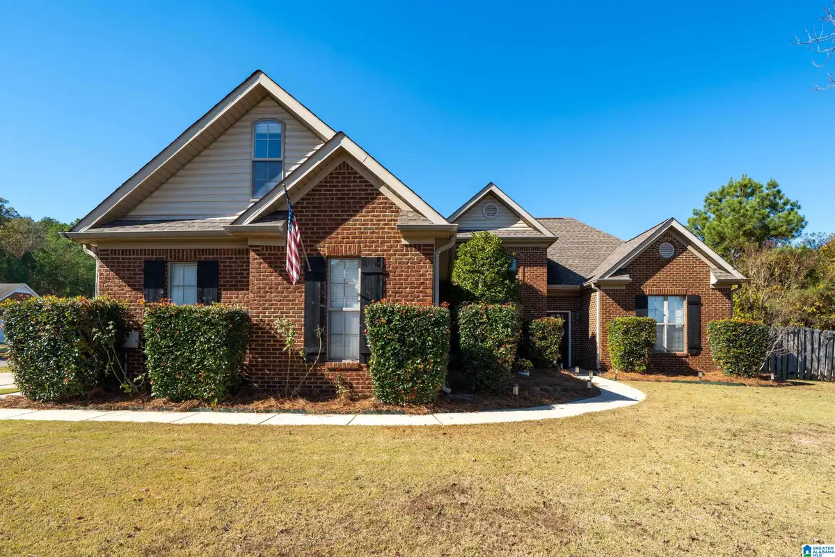 244 CAMDEN COVE PARKWAY, Calera, AL 35040 - Image #1