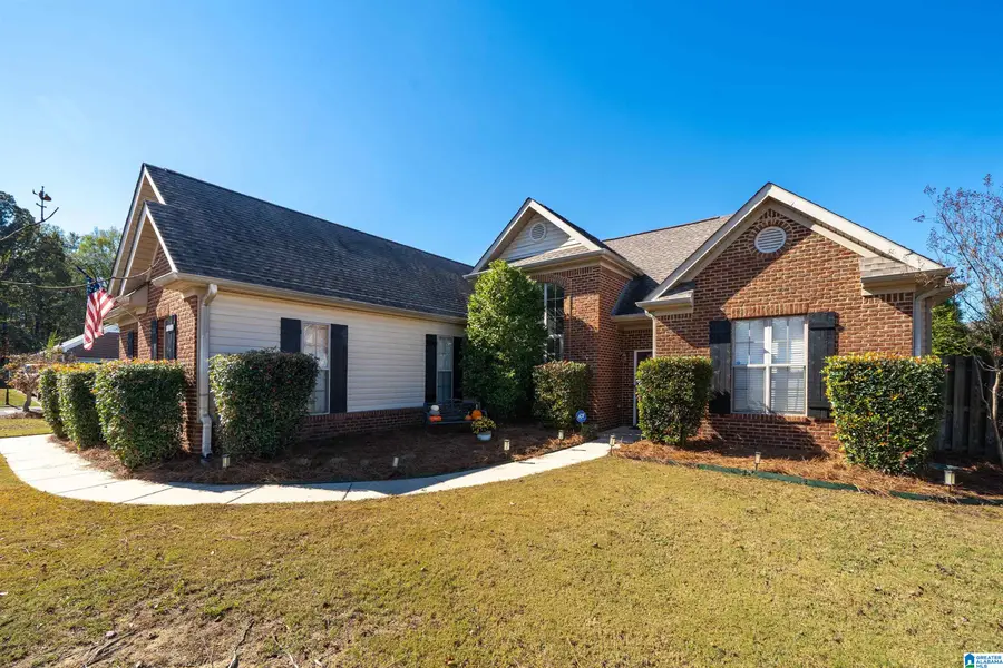 244 CAMDEN COVE PARKWAY, Calera, AL 35040 - Image #2
