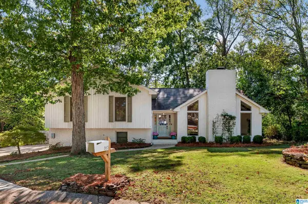 865 CABLE DRIVE, Vestavia hills, AL 35226