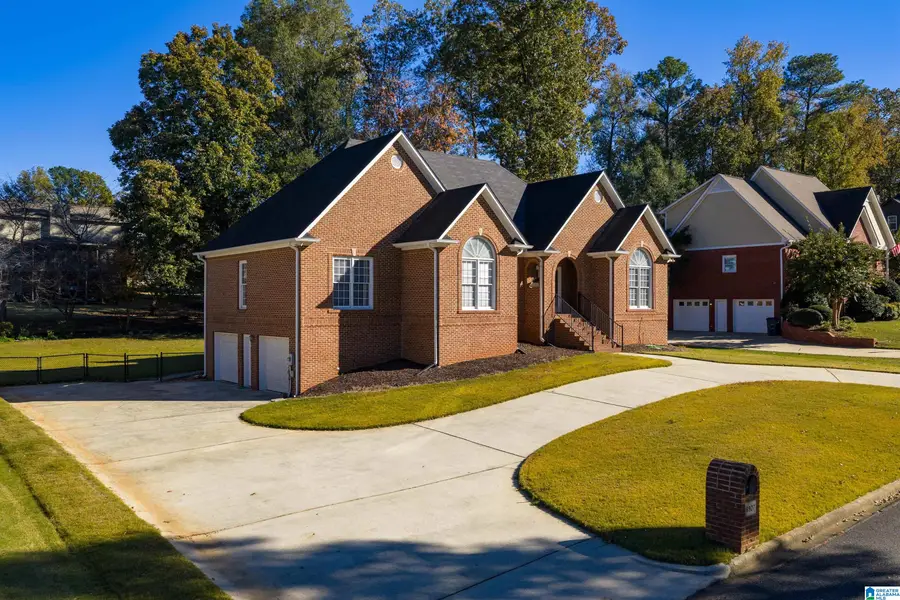 6927 WOODVALE LANE, Trussville, AL 35173 - Image #3