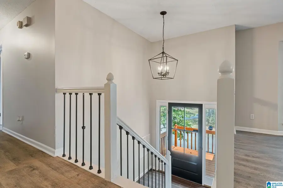 513 BENNETT DRIVE, Alabaster, AL 35007 - Image #2