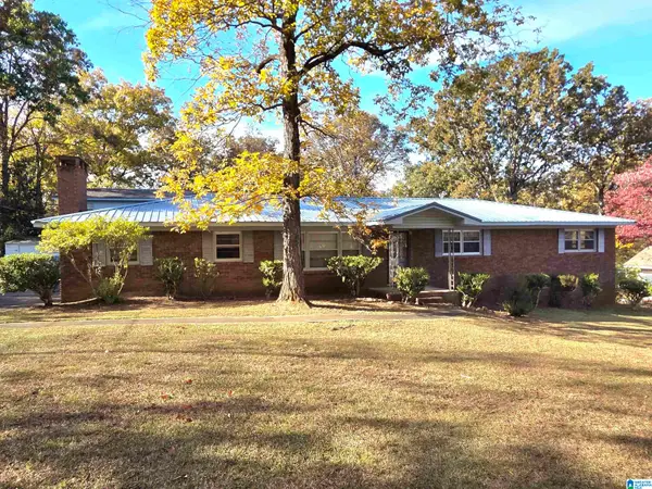 694 CENTER POINT ROAD, Sylacauga, AL 35150