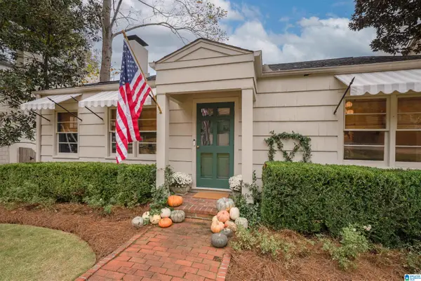 709 BRADDOCK AVENUE, Mountain brook, AL 35213