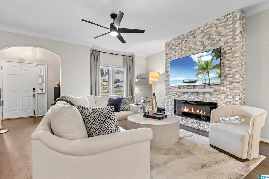 704 RIDGE WAY CIRCLE, Hoover, AL 35226 - Image #3