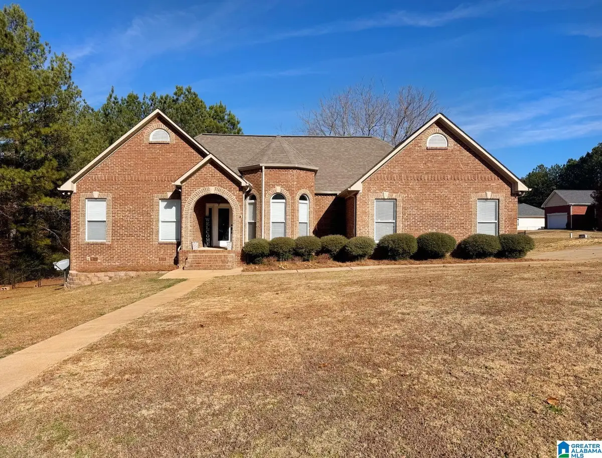 102 CHIMNEY PEAK CIRCLE NE, Jacksonville, AL 36265 - Image #1