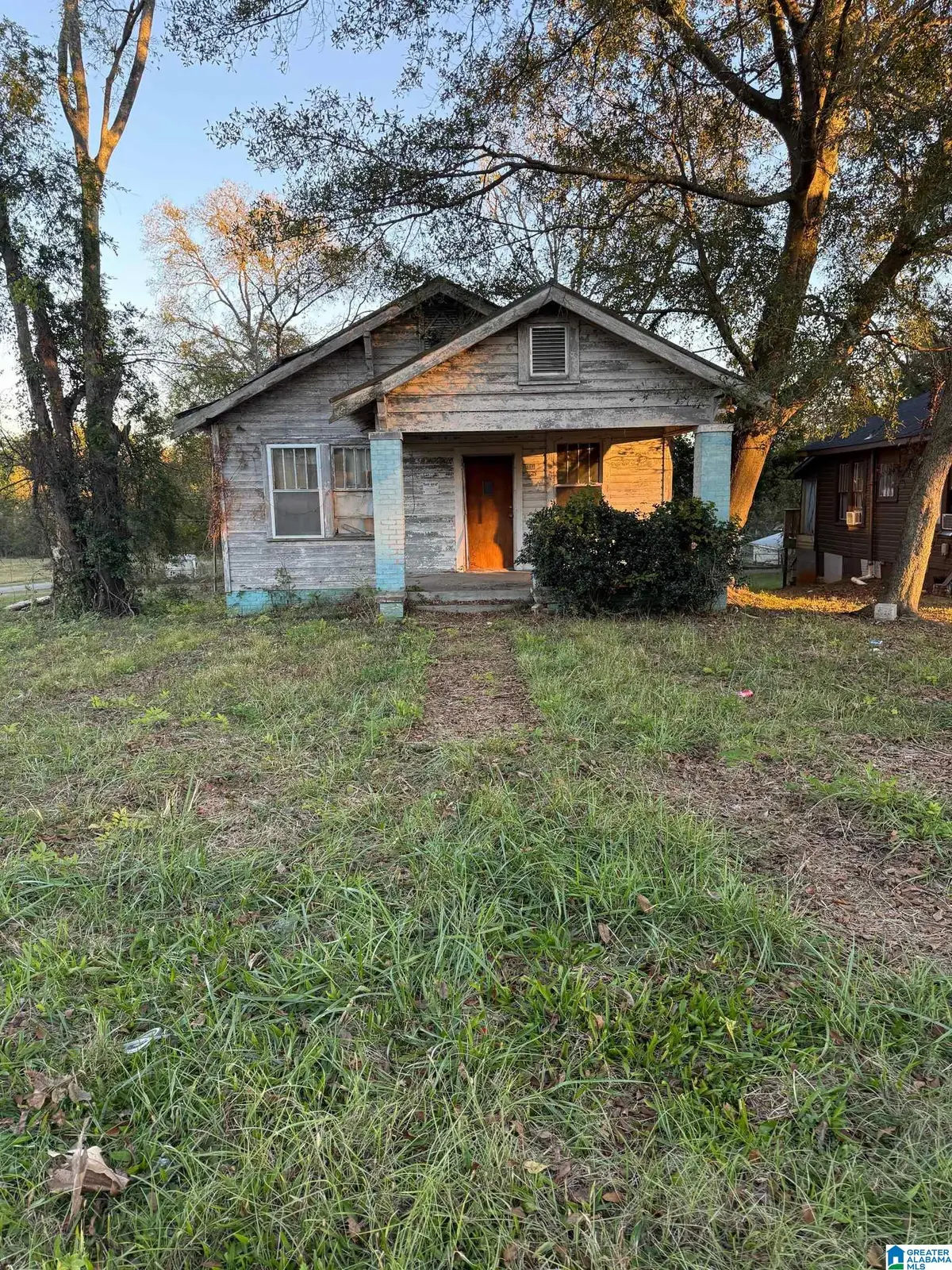 1527 12TH AVENUE N, Bessemer, AL 35020 - Image #1