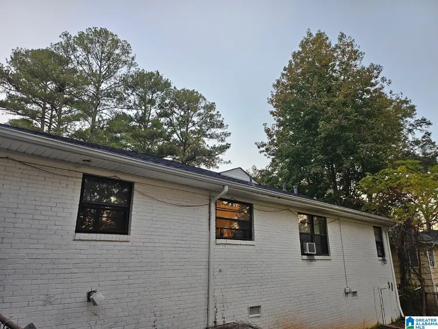 905 ELIZABETH DRIVE, Birmingham, AL 35215 - Image #2