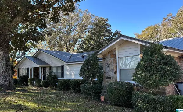 1059 ANDERSON ROAD, Jasper, AL 35503