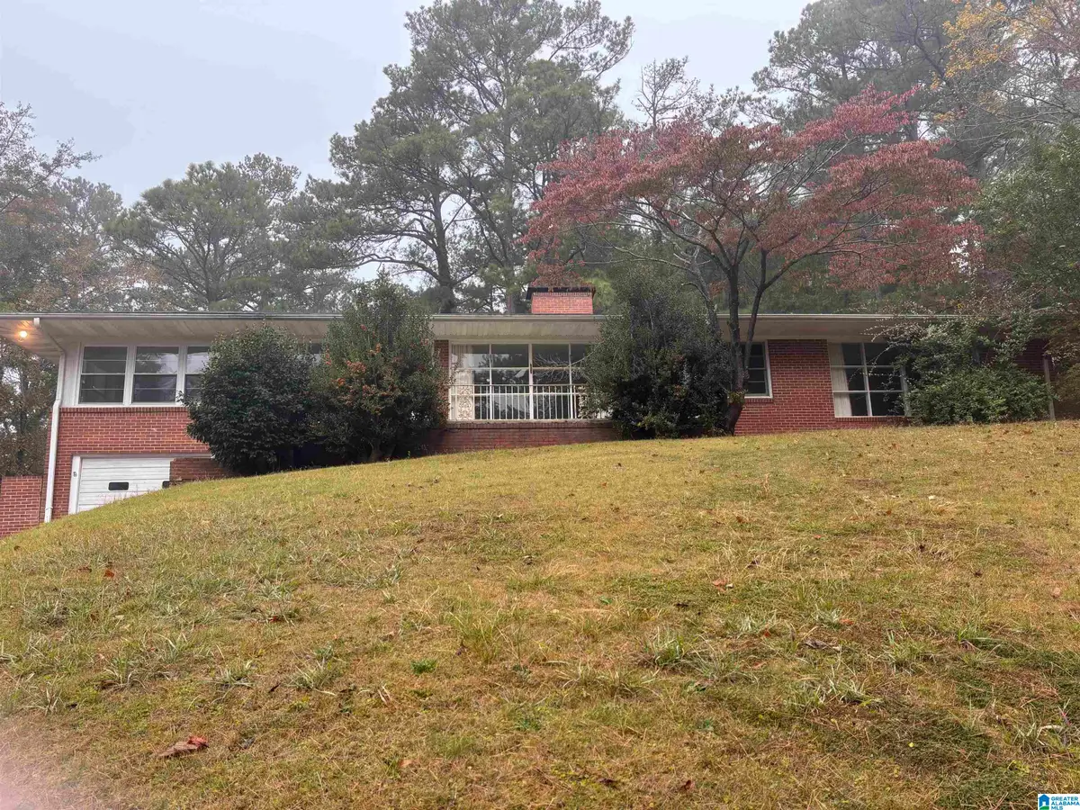 1404 SPRINGHILL DRIVE, Sylacauga, AL 35150 - Image #1