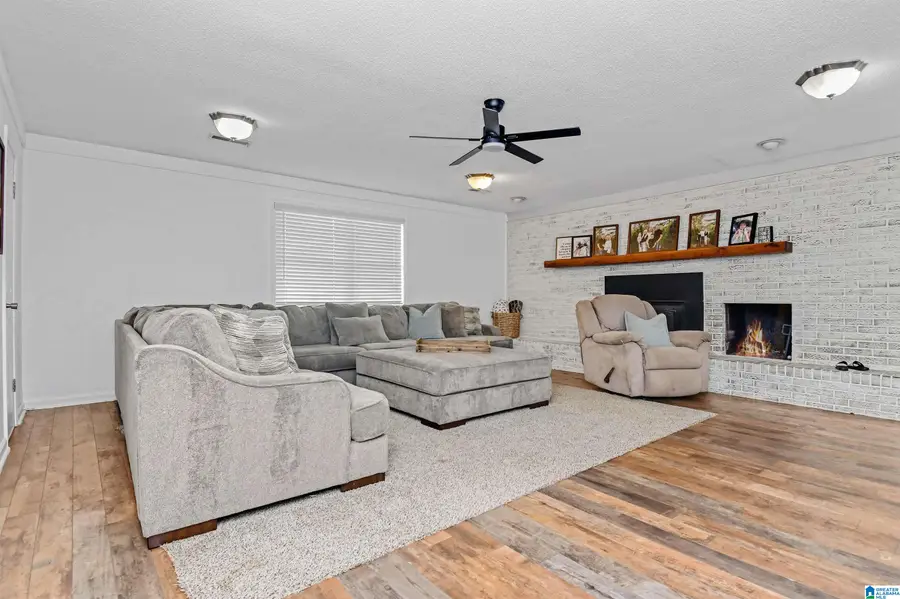 575 COUNTY ROAD 271, Clanton, AL 35045 - Image #3