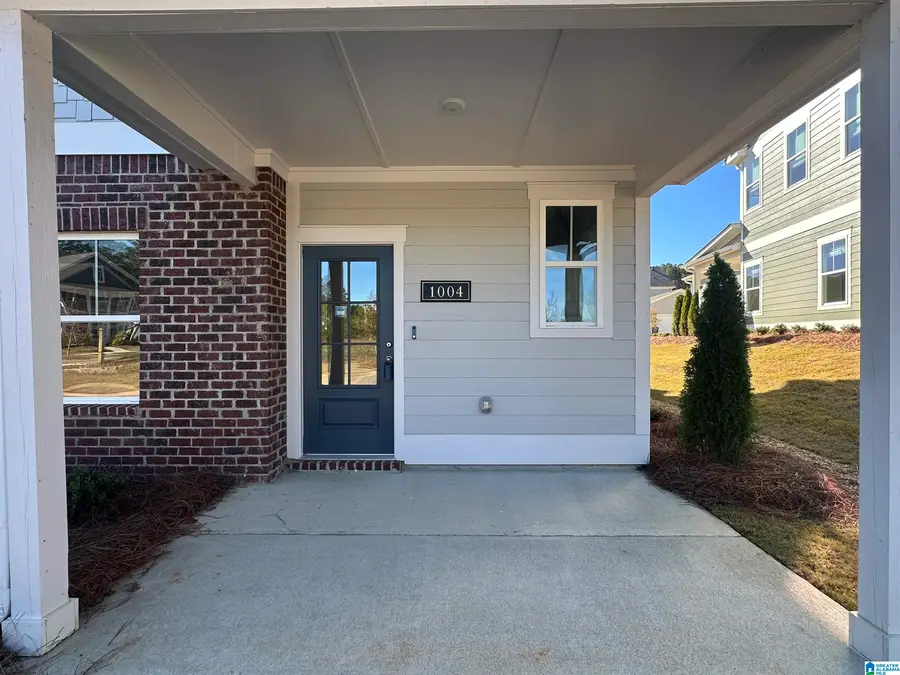 1004 UNALI TOWNES LOOP, Leeds, AL 35094 - Image #2