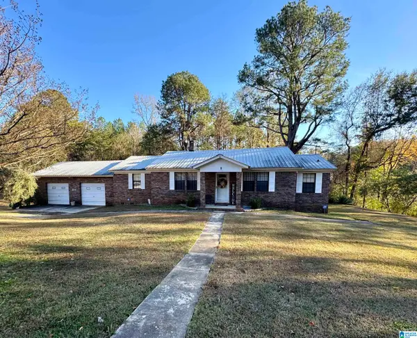 1136 COUNTY ROAD 491, Vandiver, AL 35176