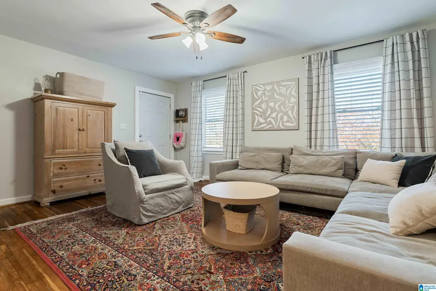 121 VENETIAN WAY, Homewood, AL 35209 - Image #2