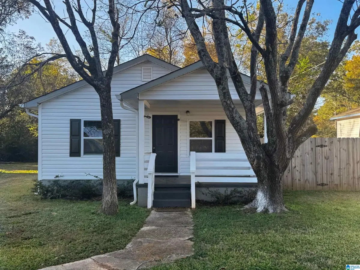 2516 15TH STREET N, Hueytown, AL 35023 - Image #1