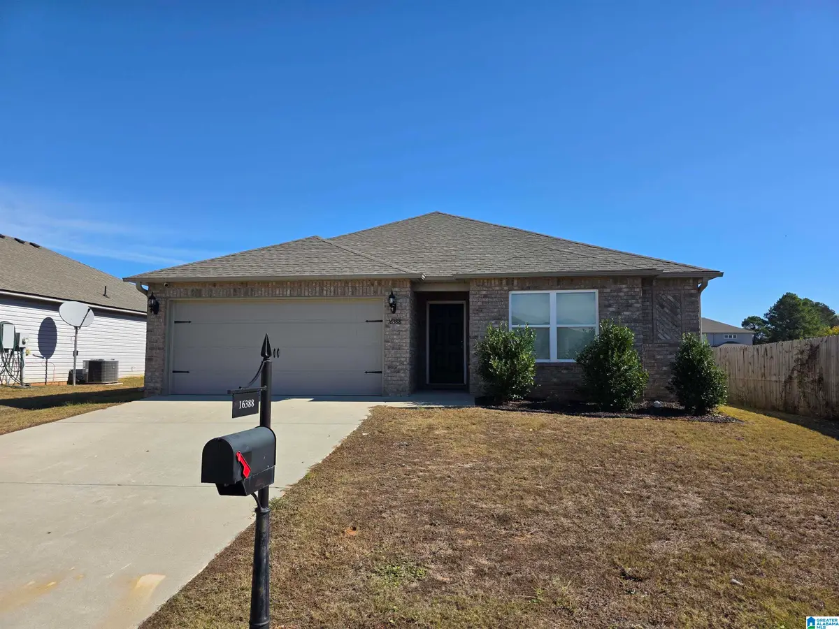 16388 NATCHEZ DRIVE, Moundville, AL 35474 - Image #1