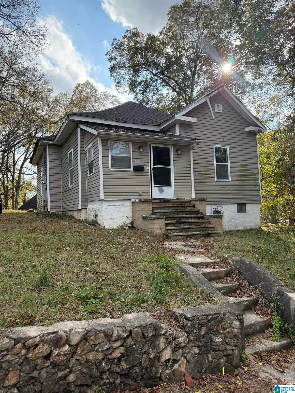 1221 N 16TH AVENUE, Birmingham, AL 35204 - Image #1