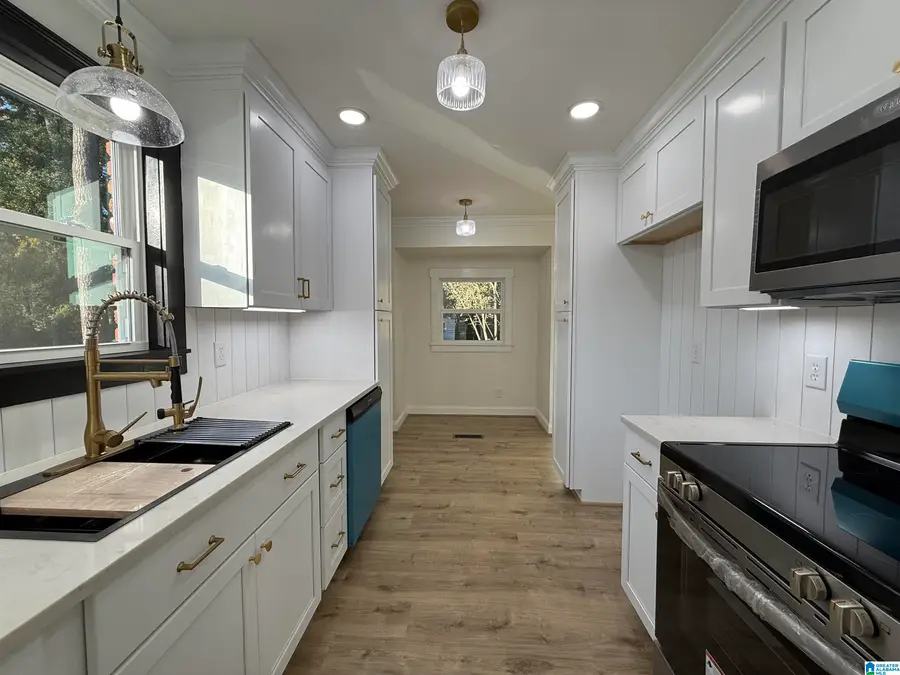 2911 DWAINE AVENUE, Hueytown, AL 35023 - Image #2