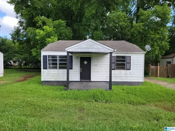 1309 WOODWARD ROAD, Midfield, AL 35228