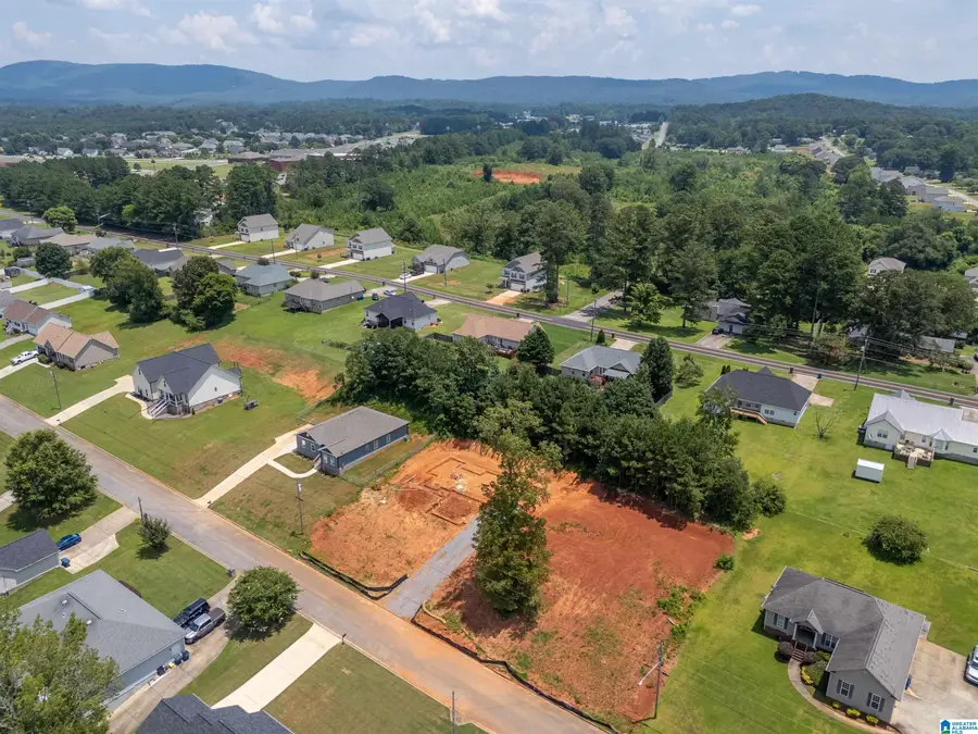 1424 BRIERWOOD PLACE, Jacksonville, AL 36265 - Image #3