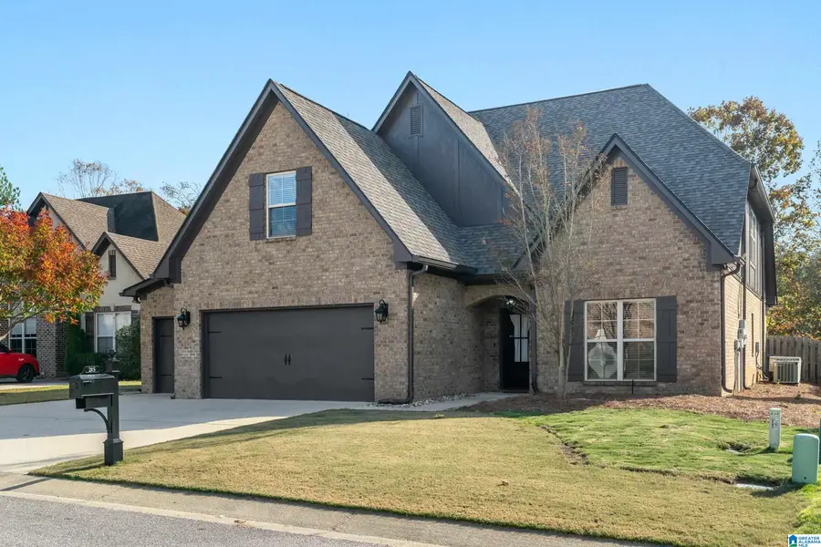 215 DUNROBIN COVE, Pelham, AL 35124 - Image #2