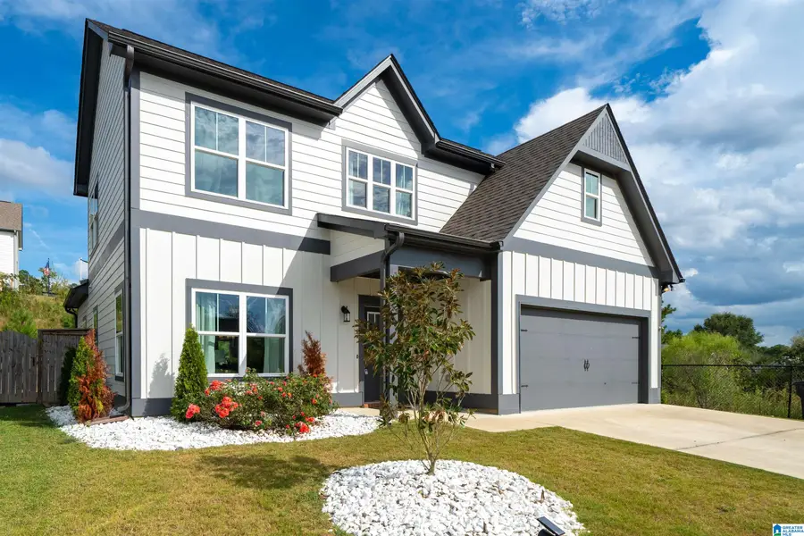 911 WHITE BARN CIRCLE, Helena, AL 35080 - Image #2