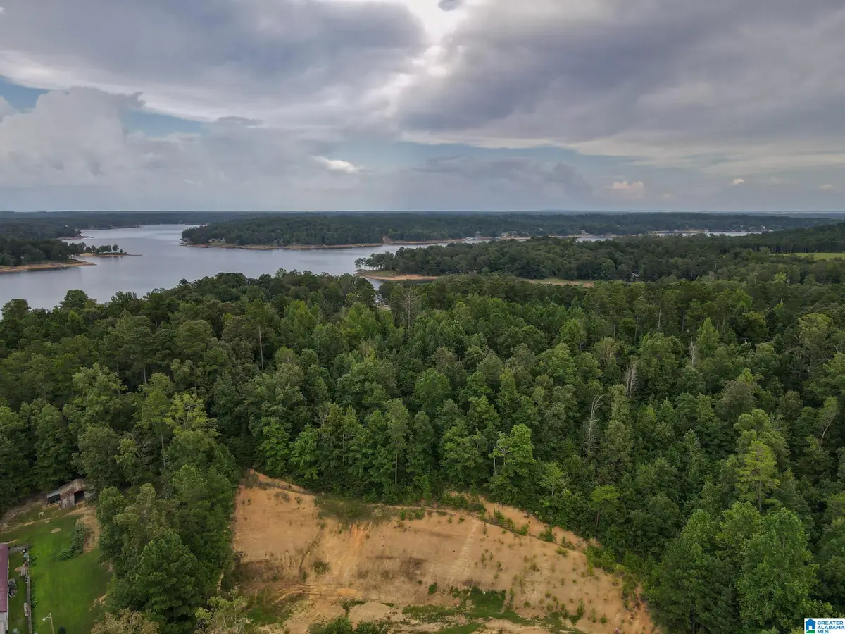 169 OAK LEAF COURT, Jasper, AL 35504 - Image #1