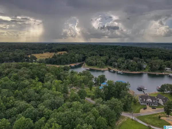 000 OAK LEAF COURT, Jasper, AL 35504