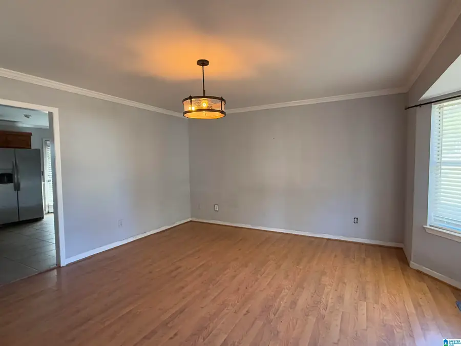 981 GLENN CHAPEL ROAD, Gardendale, AL 35071 - Image #2