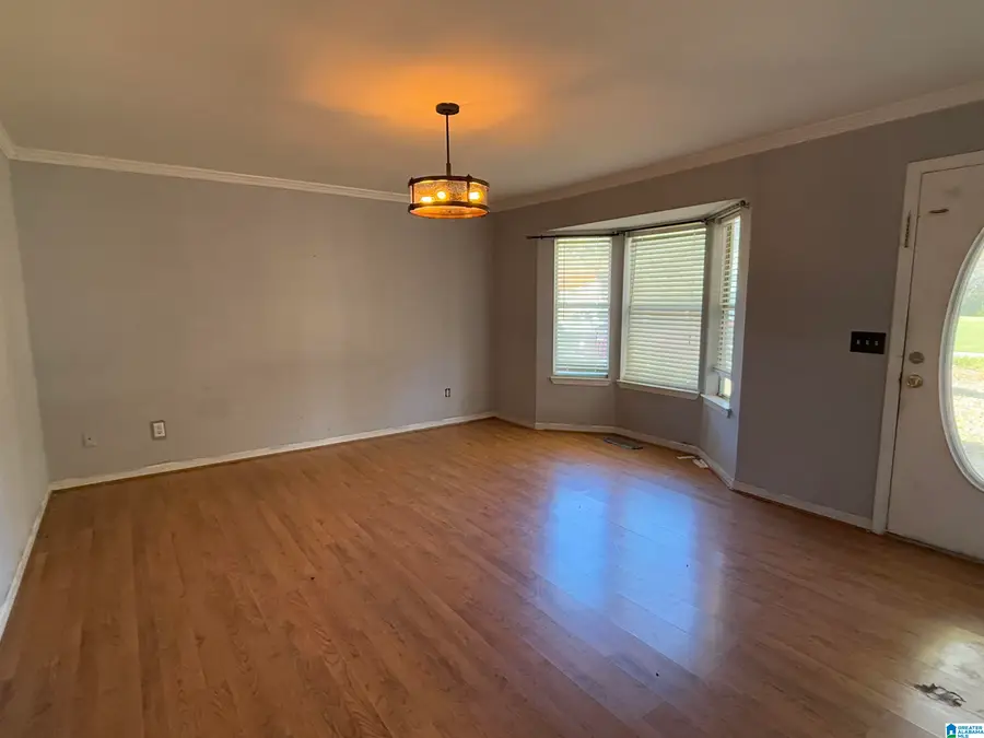 981 GLENN CHAPEL ROAD, Gardendale, AL 35071 - Image #3