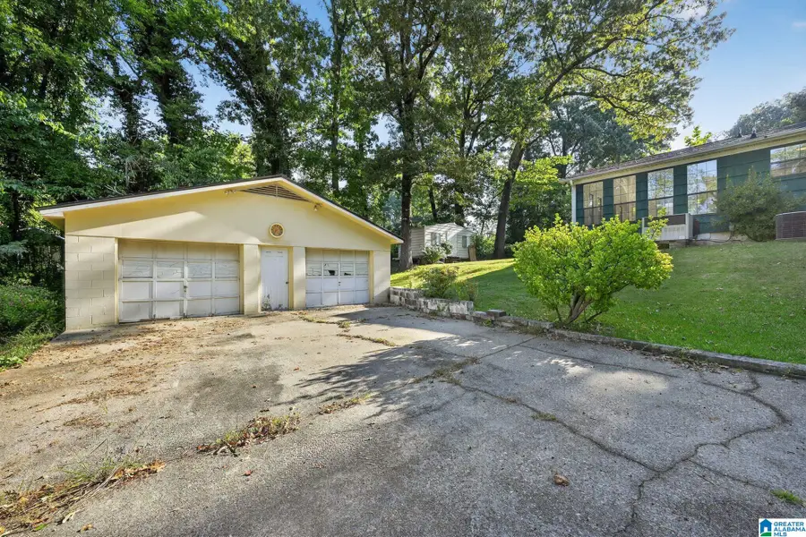 420 REDMAYNE ROAD, Gardendale, AL 35071 - Image #3